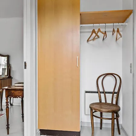 1 Bedroom Cozy In Nykobing M Flade