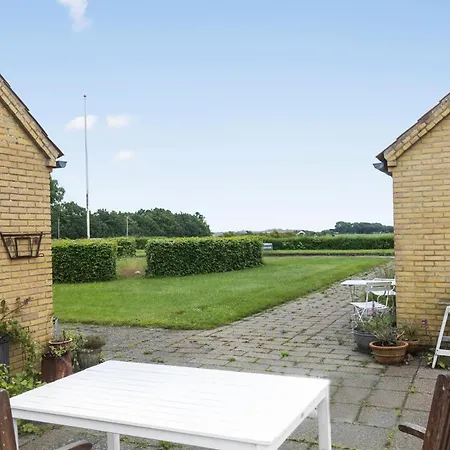 1 Bedroom Cozy In Nykobing M *